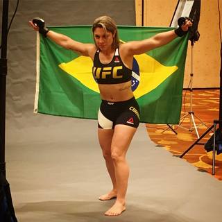 Bethe Correia feet photo 7