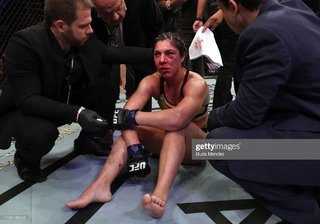 Bethe Correia feet photo 18