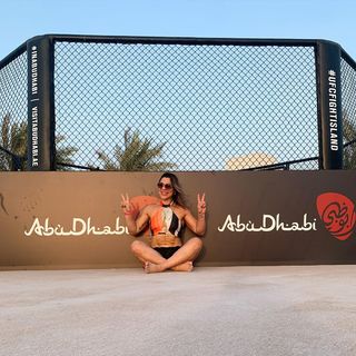 Bethe Correia feet photo 2