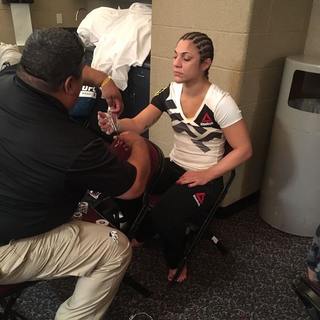 Bethe Correia feet photo 10
