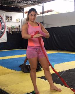 Bethe Correia feet photo 9