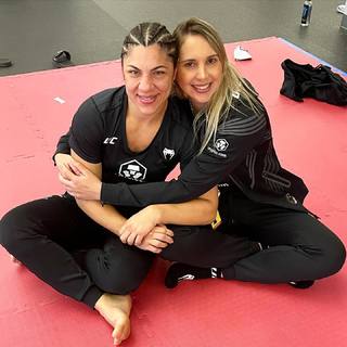 Bethe Correia feet photo 11