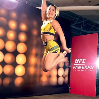 Bethe Correia feet photo 13