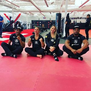 Bethe Correia feet photo 7