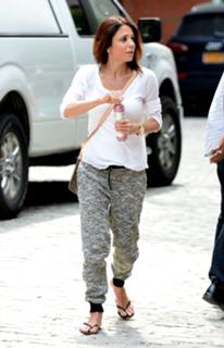 Bethenny Frankel feet photo thumbnail