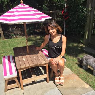 Bethenny Frankel feet photo thumbnail