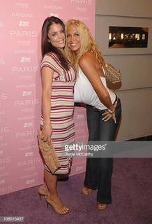 Bethenny Frankel feet photo thumbnail