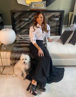 Bethenny Frankel feet photo thumbnail