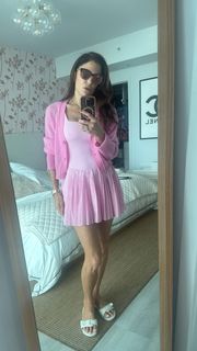 Bethenny Frankel feet photo thumbnail