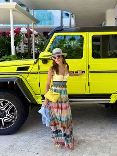 Bethenny Frankel feet photo thumbnail