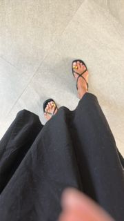 Bethenny Frankel feet photo thumbnail