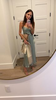 Bethenny Frankel feet photo thumbnail