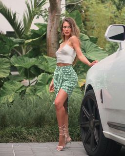 Betsy Alvarez feet photo 6