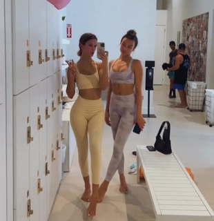 Betsy Alvarez feet photo 11