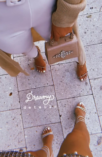 Betsy Alvarez feet photo 5