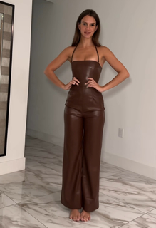 Betsy Alvarez feet photo 9