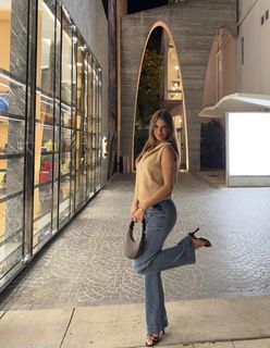 Betsy Alvarez feet photo 5