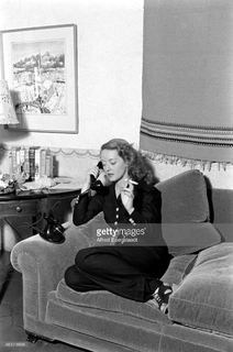 Bette Davis feet photo 6