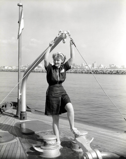 Bette Davis feet photo 18