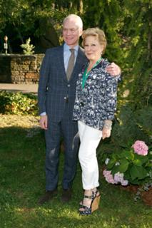 Bette Midler feet photo 17