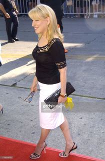 Bette Midler feet photo 10