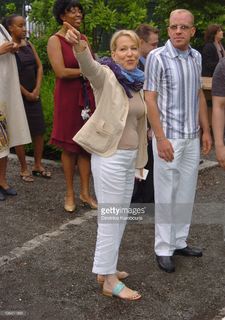 Bette Midler feet photo 2