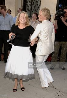 Bette Midler feet photo 8