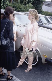 Bette Midler feet photo 13