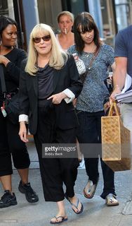 Bette Midler feet photo 6