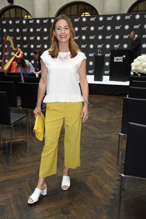 Bettina Kramer feet photo thumbnail