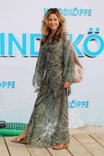 Bettina Kramer feet photo thumbnail
