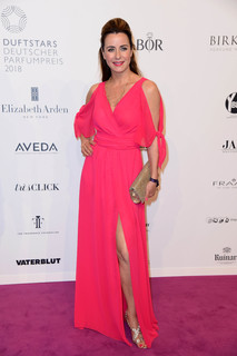 Bettina Kramer feet photo thumbnail