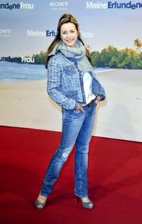 Bettina Kramer feet photo thumbnail