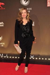 Bettina Kramer feet photo thumbnail