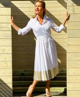 Bettina Kramer feet photo thumbnail