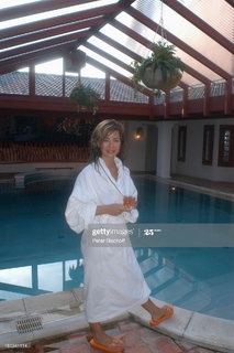 Bettina Kramer feet photo thumbnail