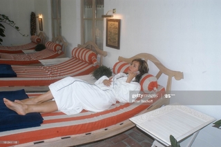 Bettina Kramer feet photo thumbnail