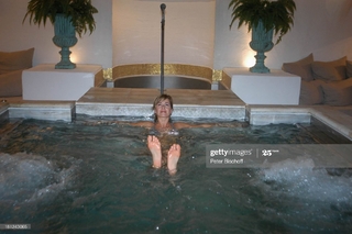 Bettina Kramer feet photo thumbnail