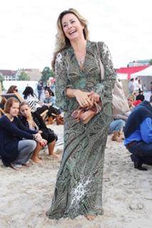 Bettina Kramer feet photo thumbnail