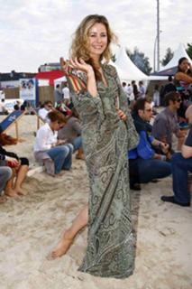 Bettina Kramer feet photo thumbnail