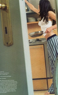 Bettina Zimmermann feet photo thumbnail