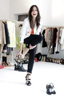 Bettina Zimmermann feet photo thumbnail