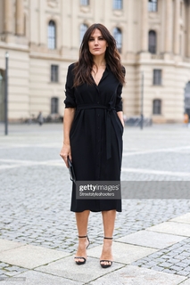 Bettina Zimmermann feet photo thumbnail