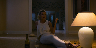Betty Gilpin feet photo thumbnail