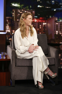 Betty Gilpin feet photo thumbnail