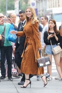 Betty Gilpin feet photo thumbnail