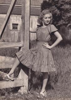 Betty Grable feet photo 8