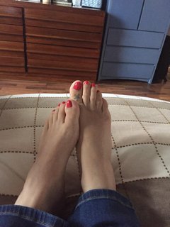 Betty Monroe feet photo 17