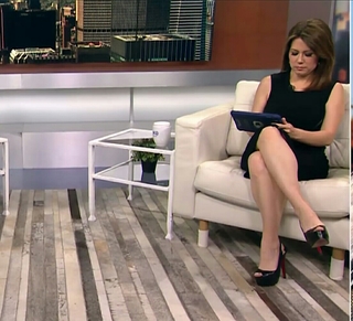 Betty Nguyen feet photo 6