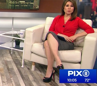 Betty Nguyen feet photo 14